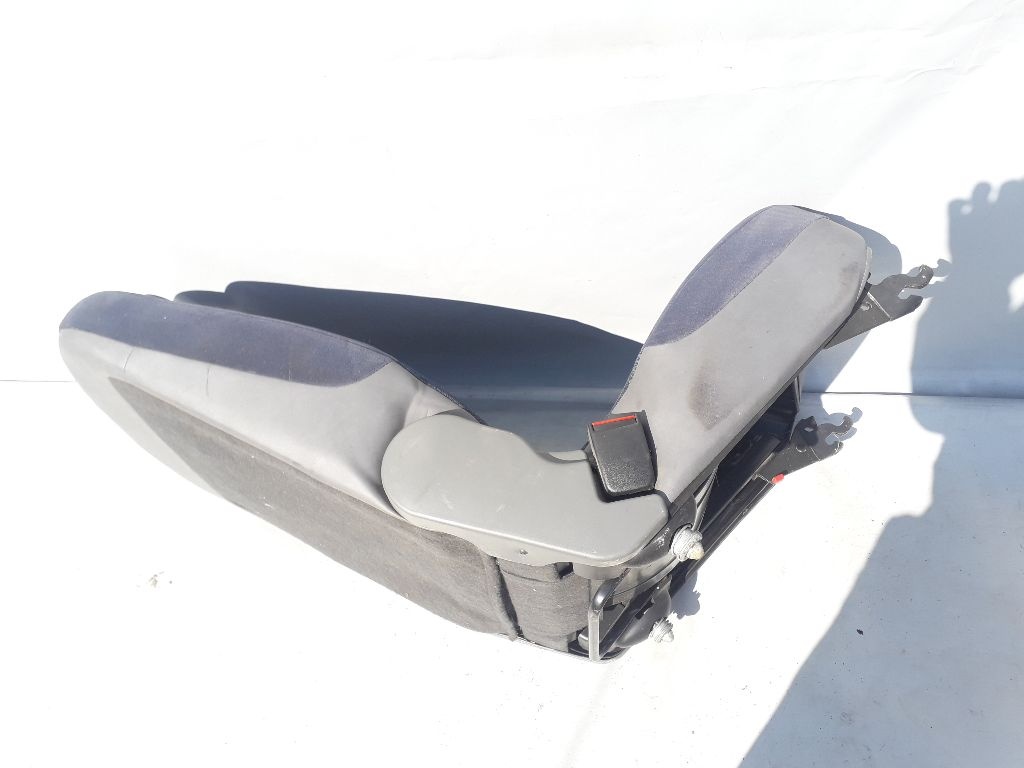 Сиденье заднее к Citroen C3 2002