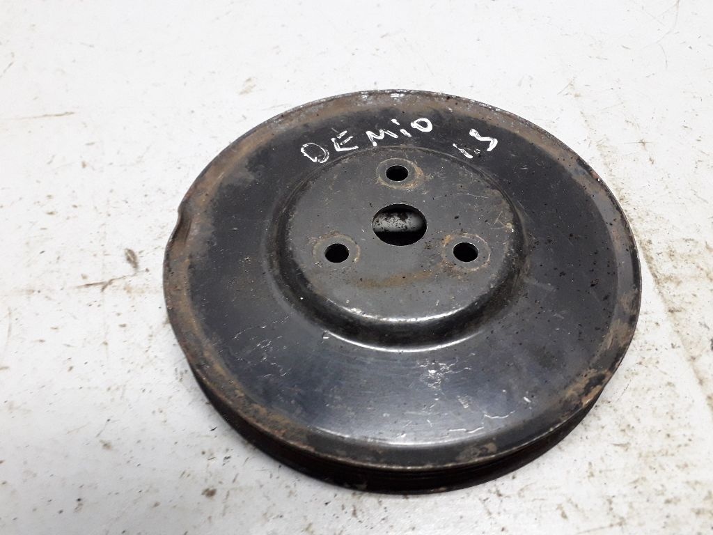 Шкив помпы к Mazda Demio 1996