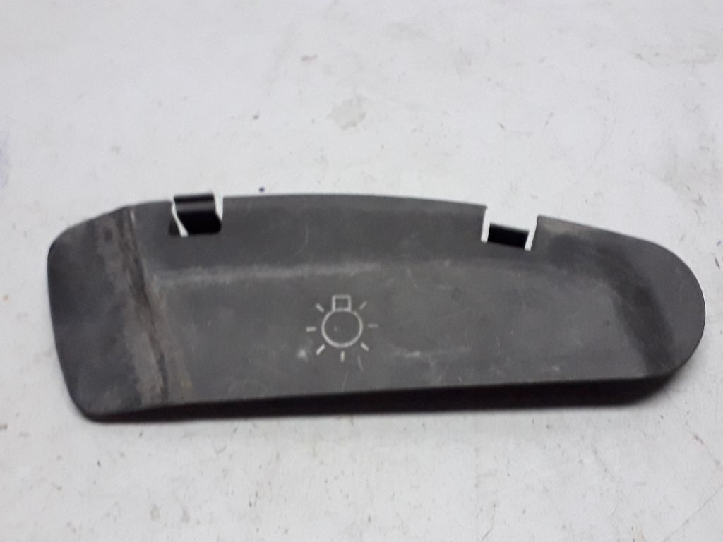 Заглушка к Mercedes-Benz S 1993