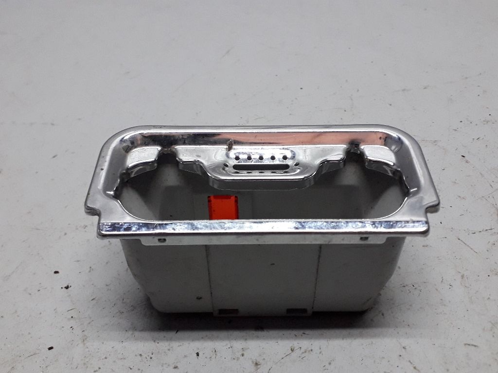 Пепельница к Peugeot 406 1999