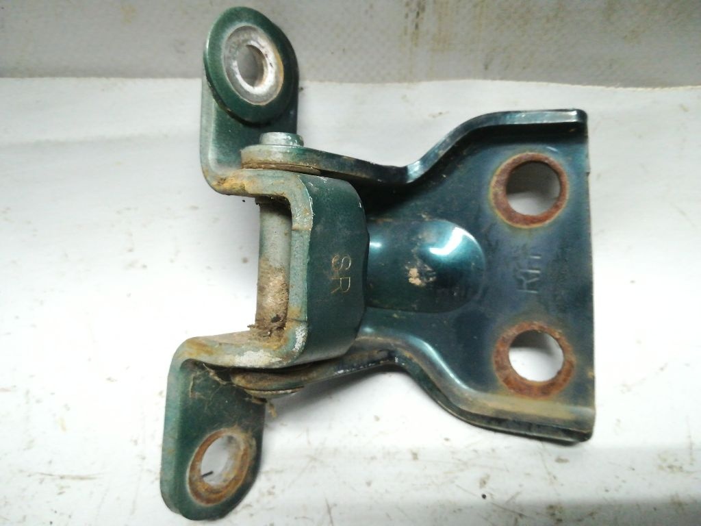 Петля двери к Kia Shuma 1999