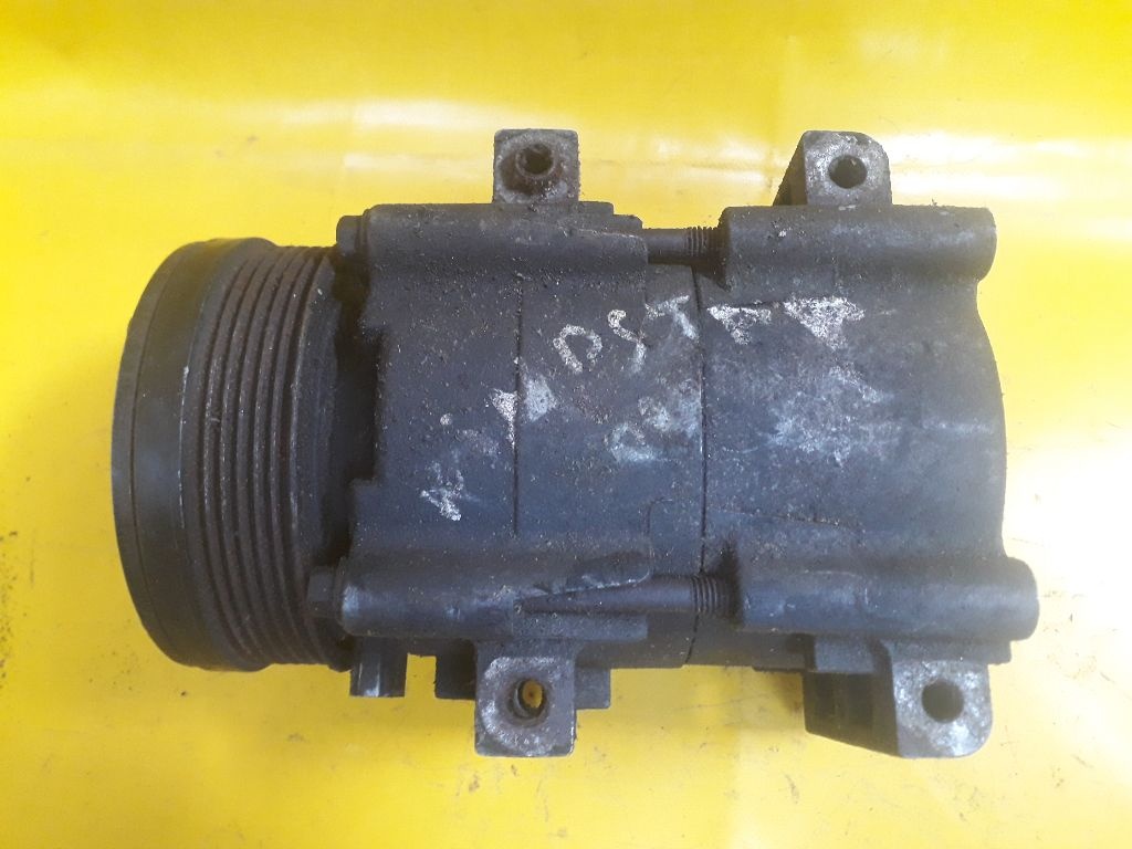 Компрессор кондиционера к Ford Windstar 2000