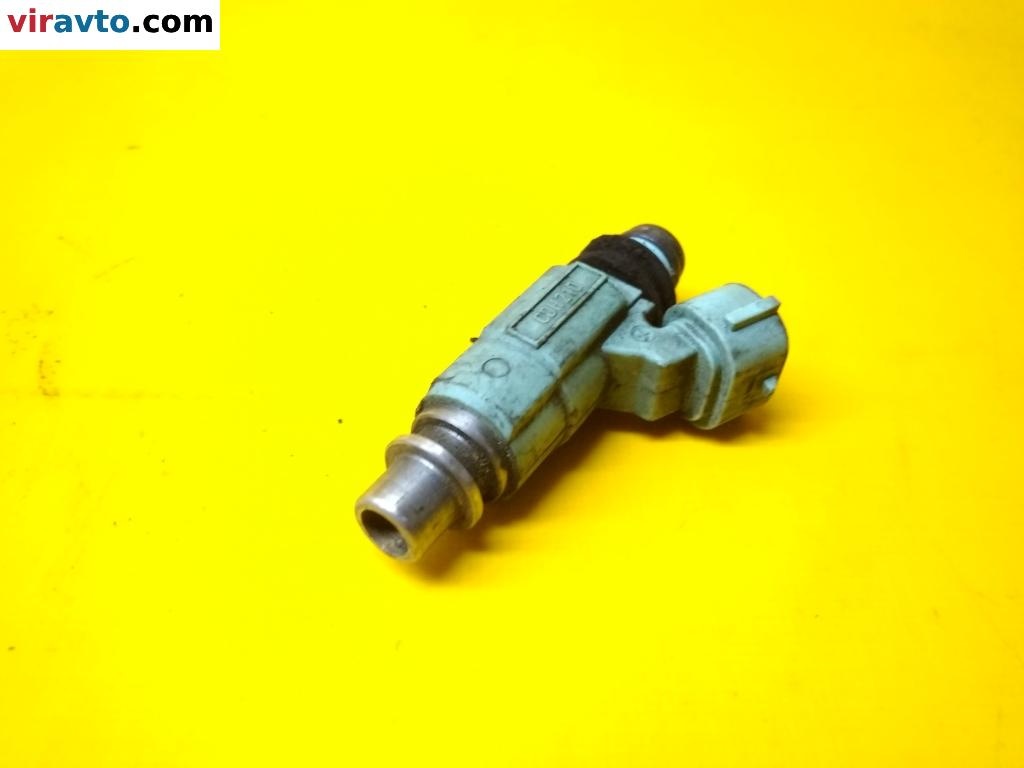 Форсунка к Mitsubishi Carisma 1997