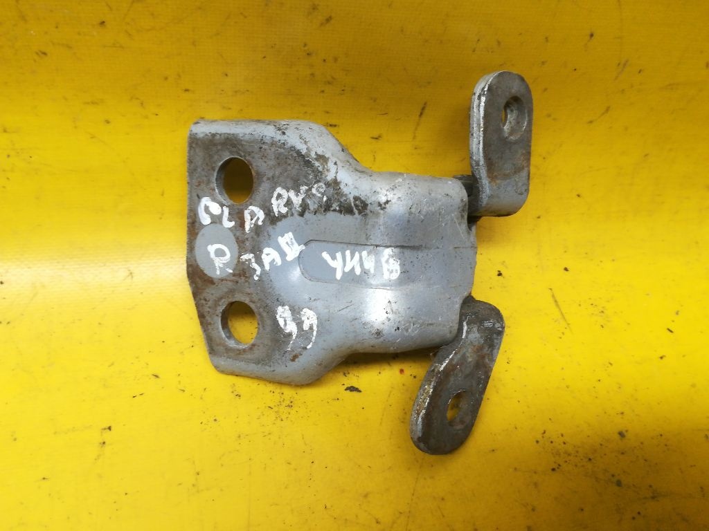 Петля двери к Kia Clarus 1999