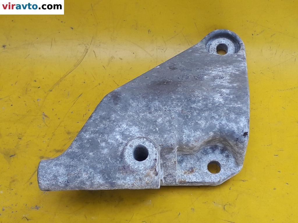 Кронштейн генератора к Daewoo Nubira 2000