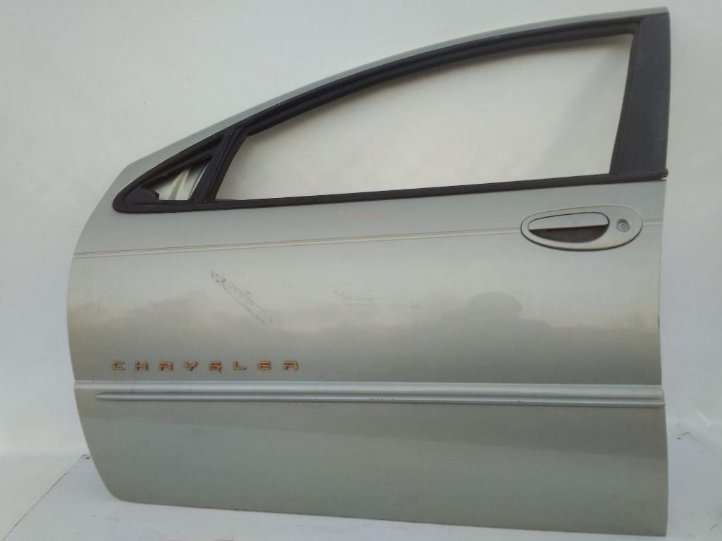 Стекло двери передней левой к Chrysler Intrepid 2002