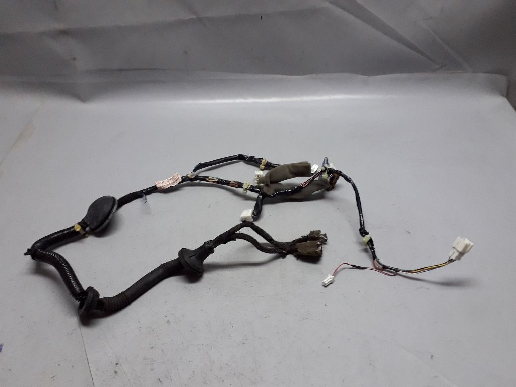 Проводка двери к Nissan Altima 2005