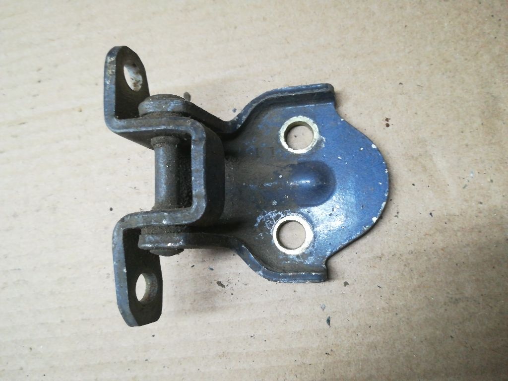 Петля двери к Proton 400 1997