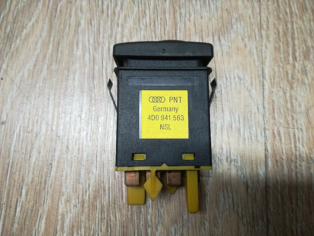 Кнопка противотуманных фар к Audi A4 1999