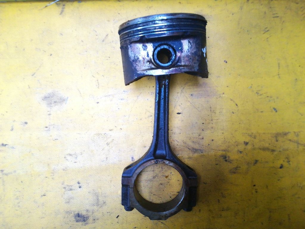 Поршень к Ford Windstar 1999