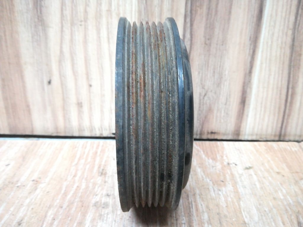 Шкив помпы к Dodge Caravan 2009