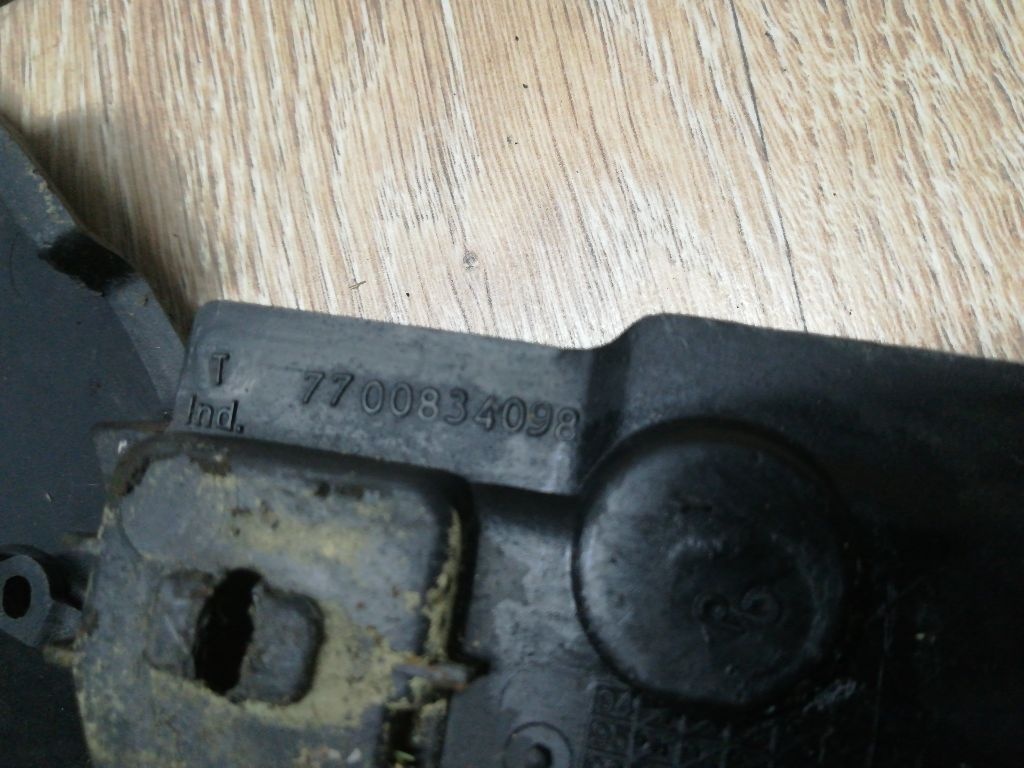 Дождевик к Renault Megane 1996