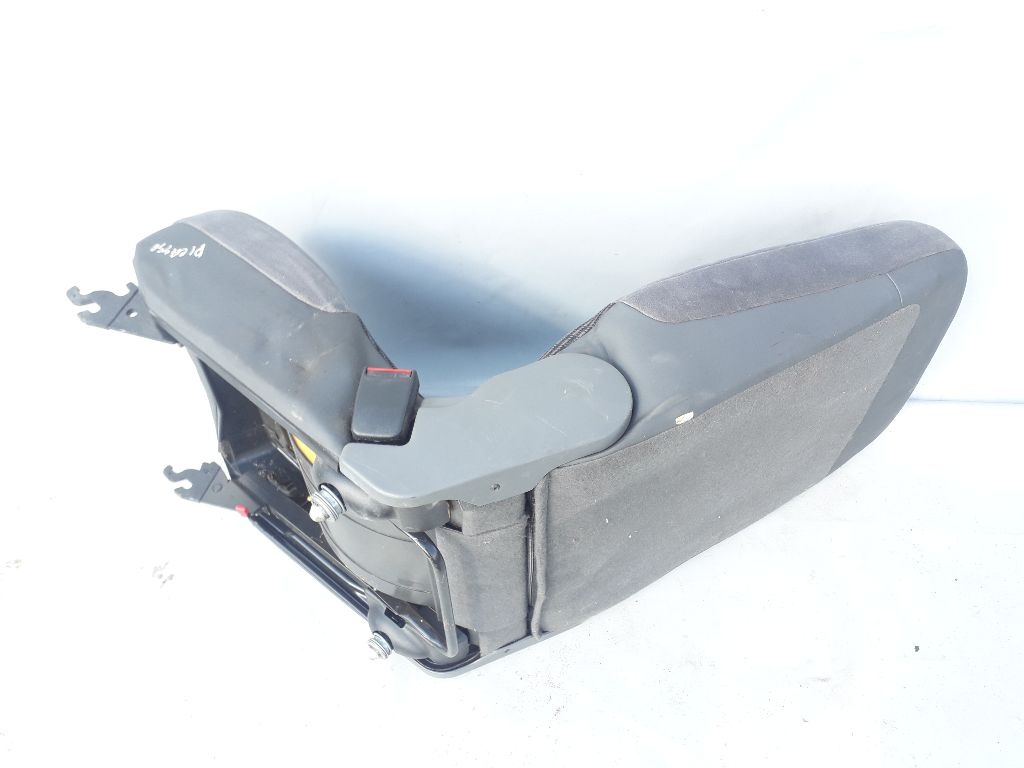 Сиденье заднее к Citroen C3 2002