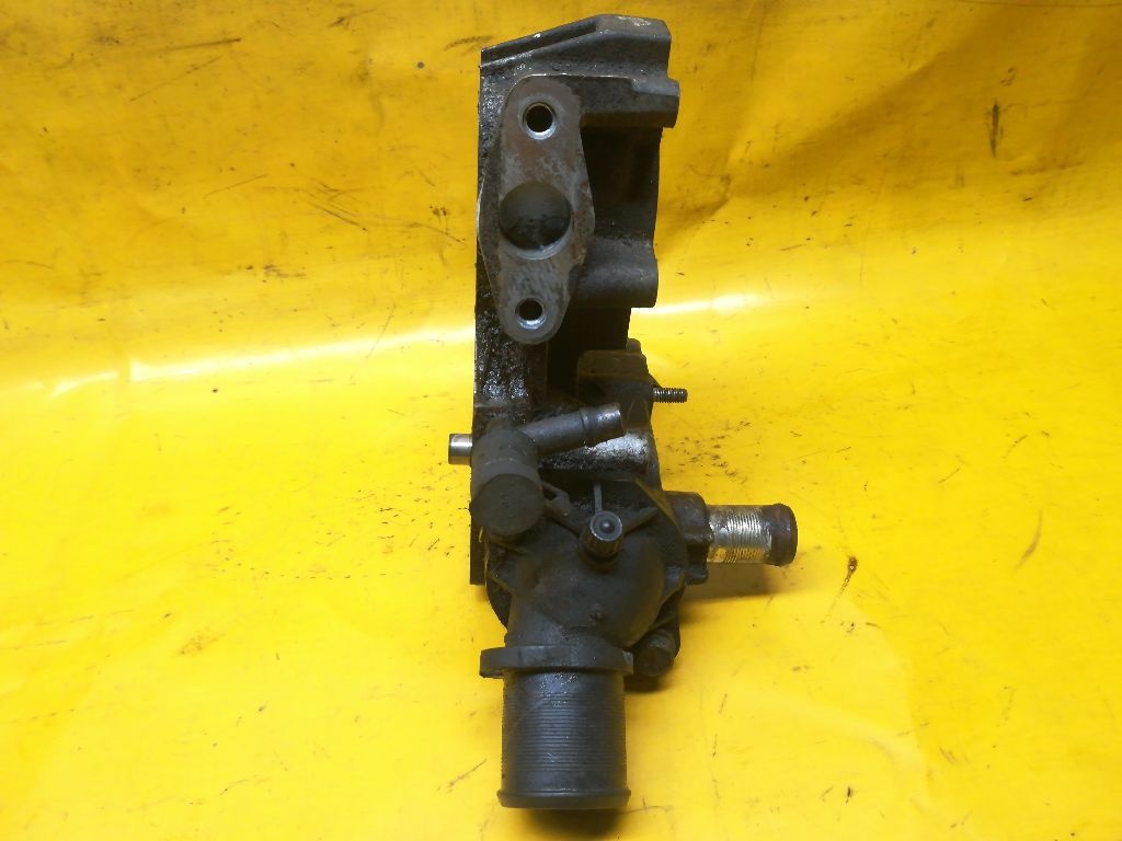 Корпус термостата к Peugeot 406 1996