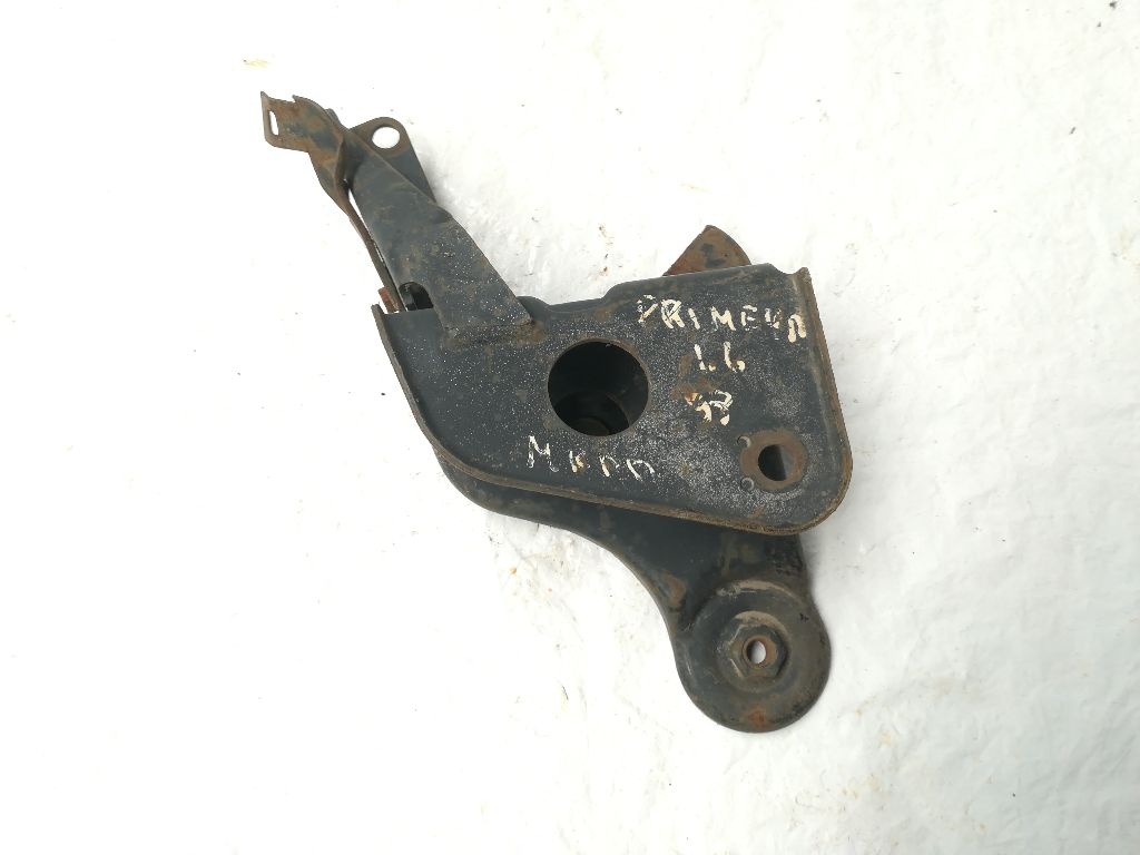 Кронштейн КПП к Nissan Primera 1998
