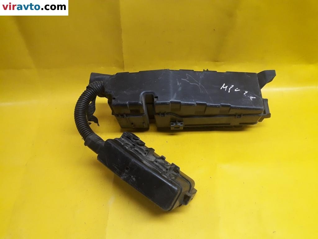 Блок реле к Mazda MPV 2000