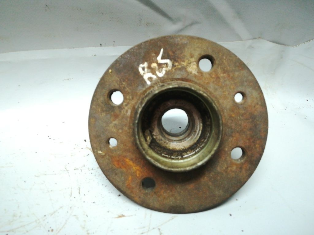 Ступица задняя к Renault 25 1992