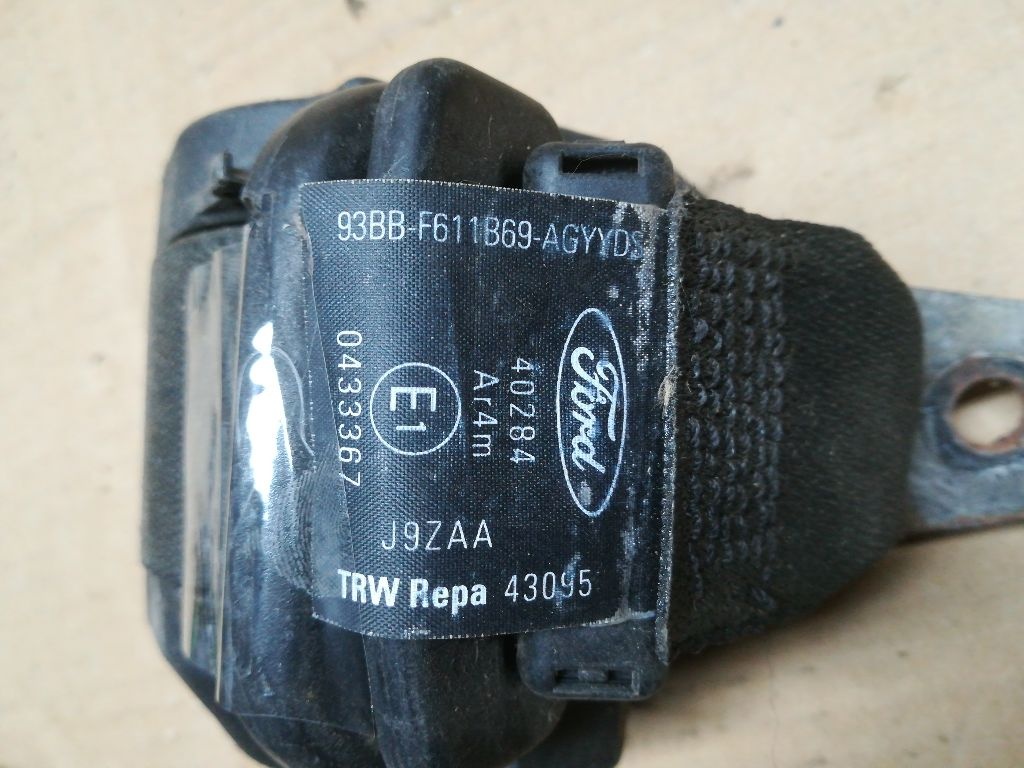 Ремень безопасности к Ford Mondeo 1995