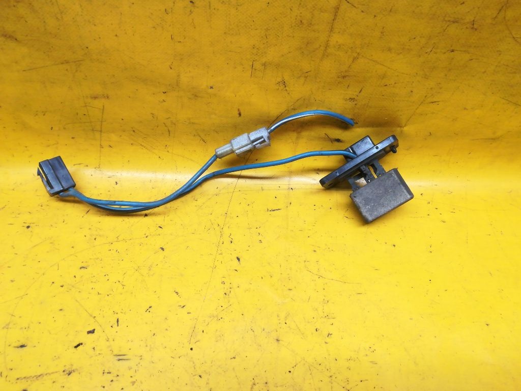 Сопротивление печки к Mazda 323 1990