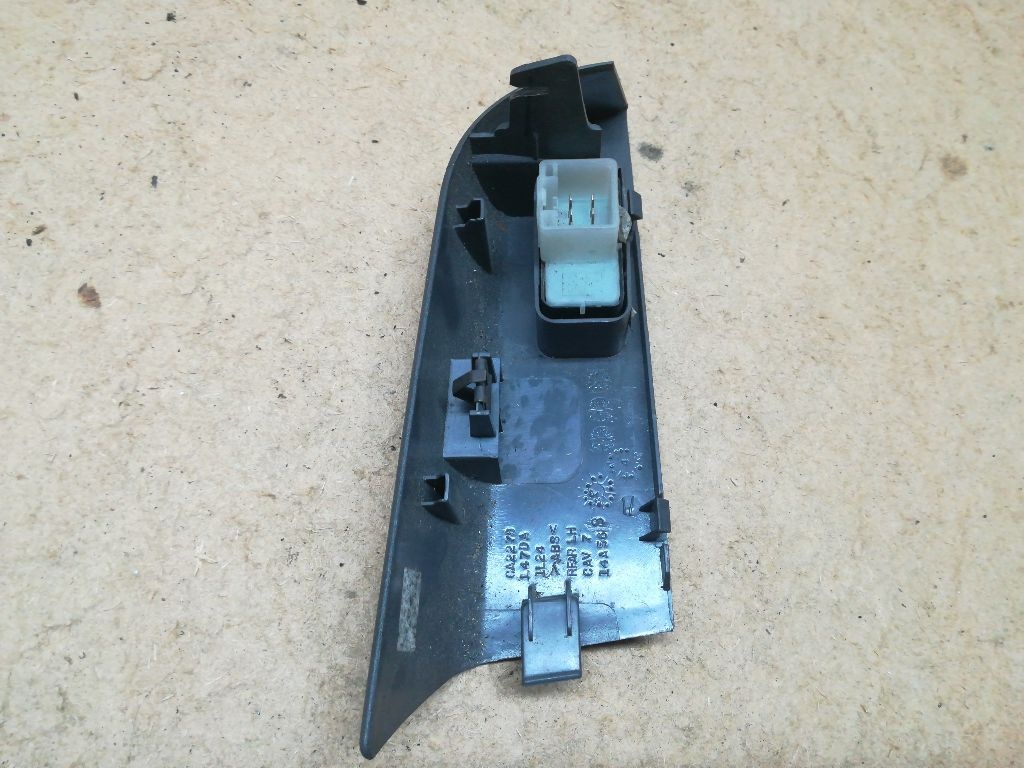 Кнопка стеклоподъемника к Ford Explorer 2003