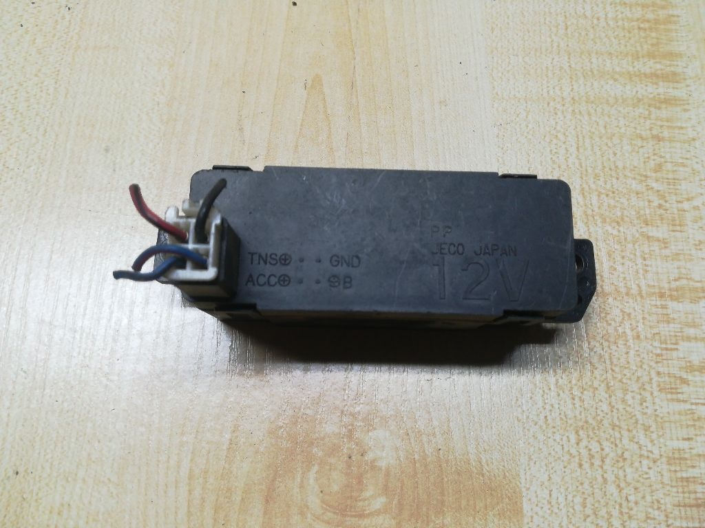 Часы к Mazda 626 1996