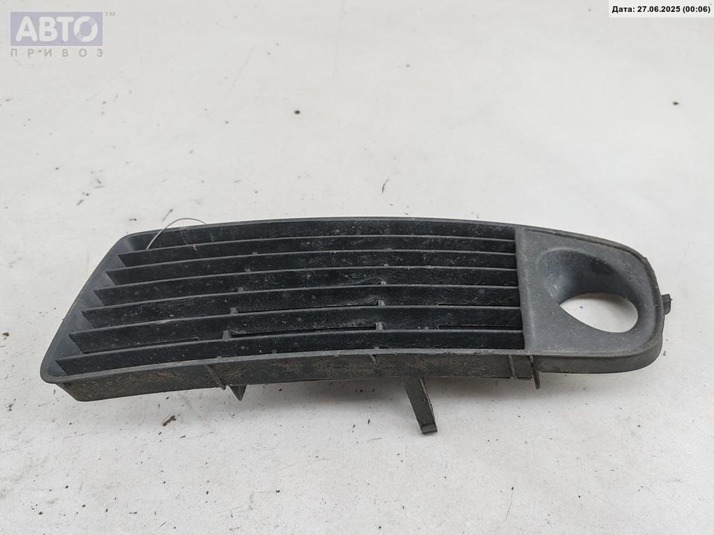 Рамка фары к Audi A6 1998