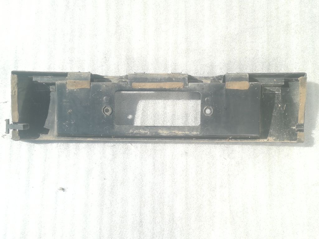 Бленда к Audi 100 1988