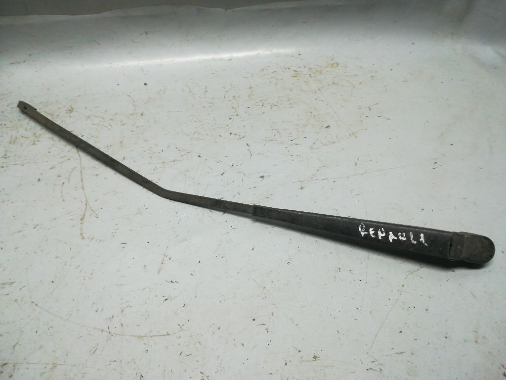 Щеткодержатель задний к Renault 19 1999