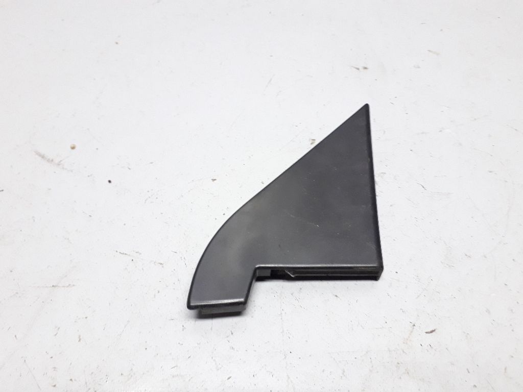 Пластик к Mazda MPV 1998
