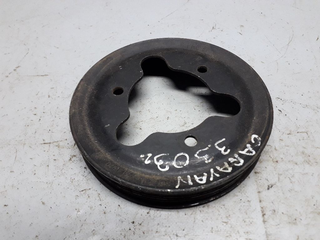 Шкив помпы к Dodge Caravan 2003