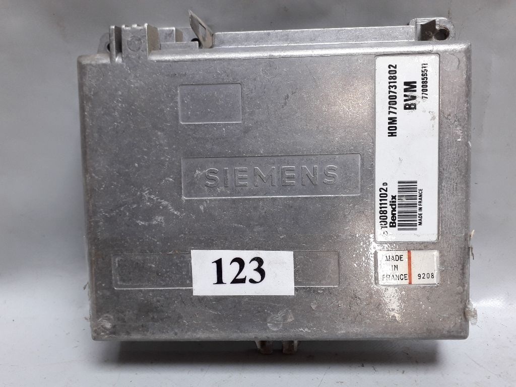 Блок управления двигателем к Renault 19 1990