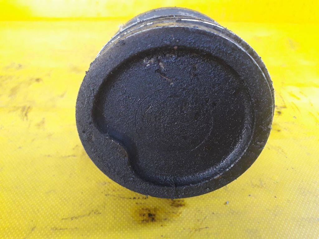 Поршень к Opel Corsa 1997