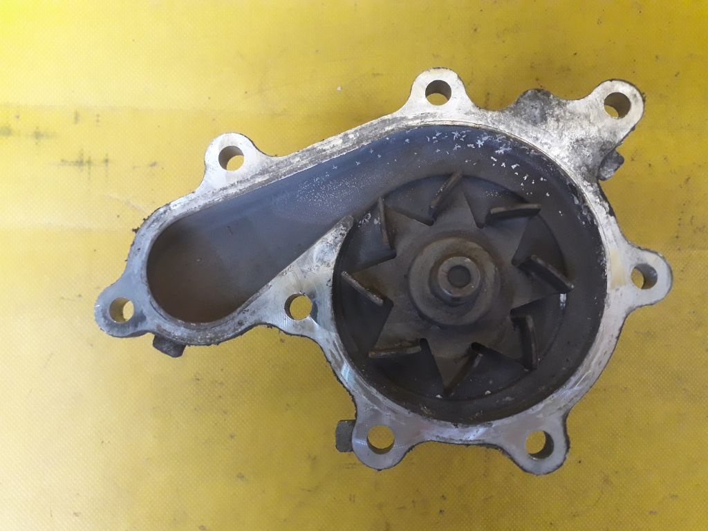 Помпа к Nissan Almera 2002