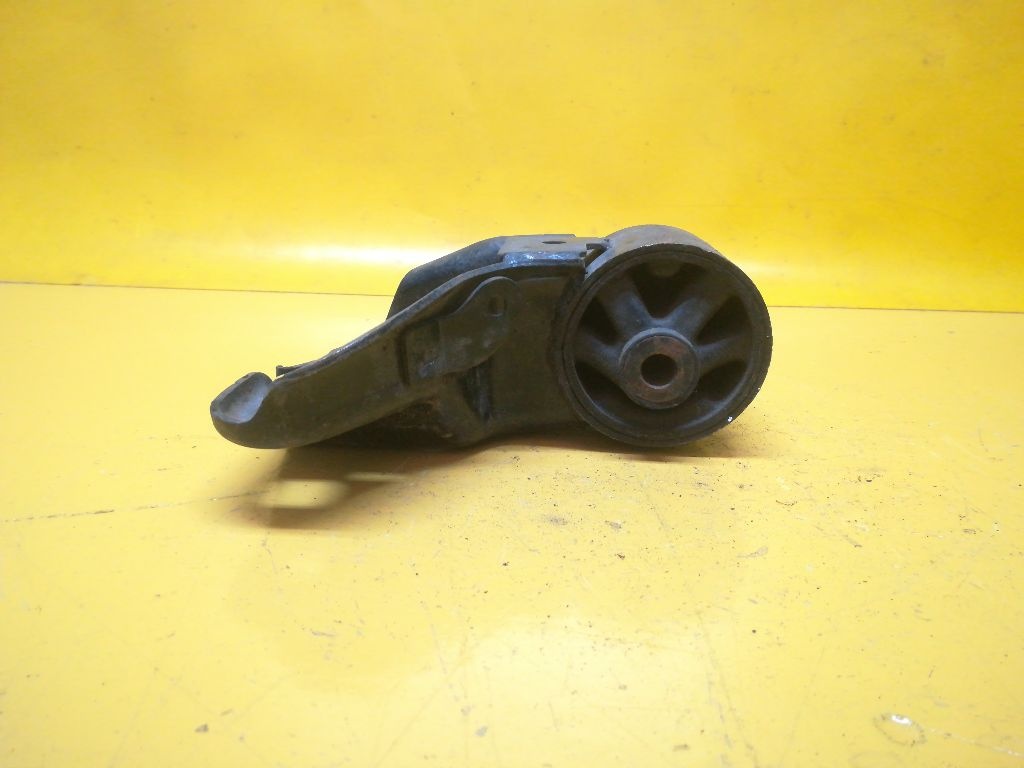Подушка крепления КПП к Mazda 626 1997