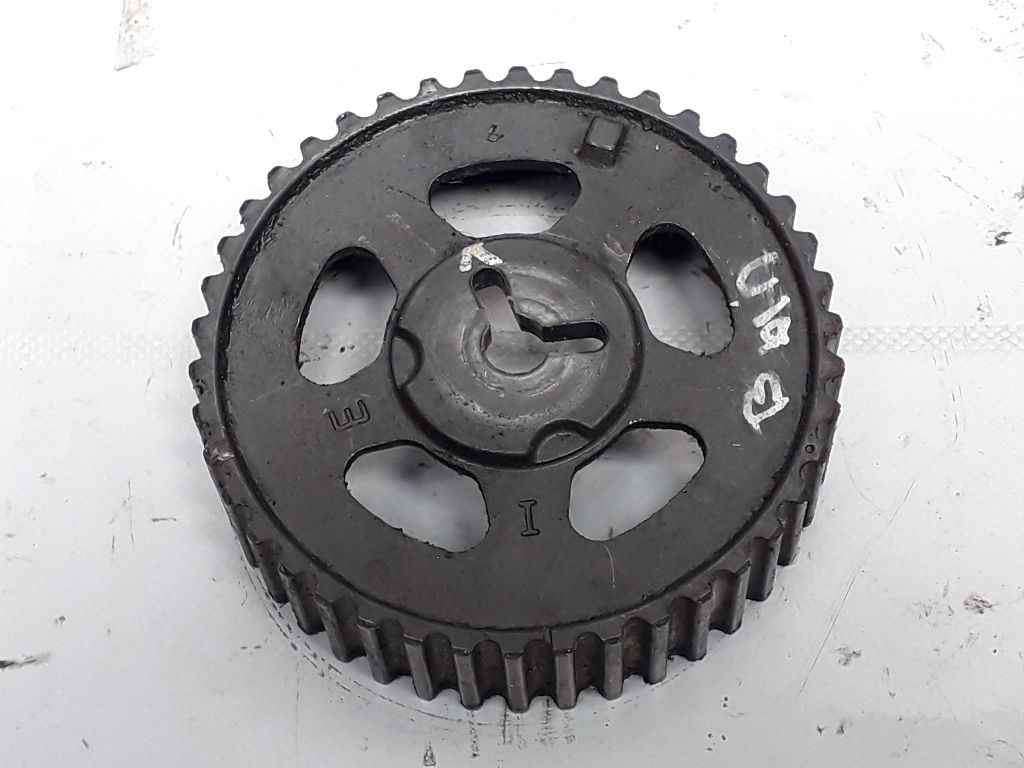 Шестерня к Mazda 626 2000