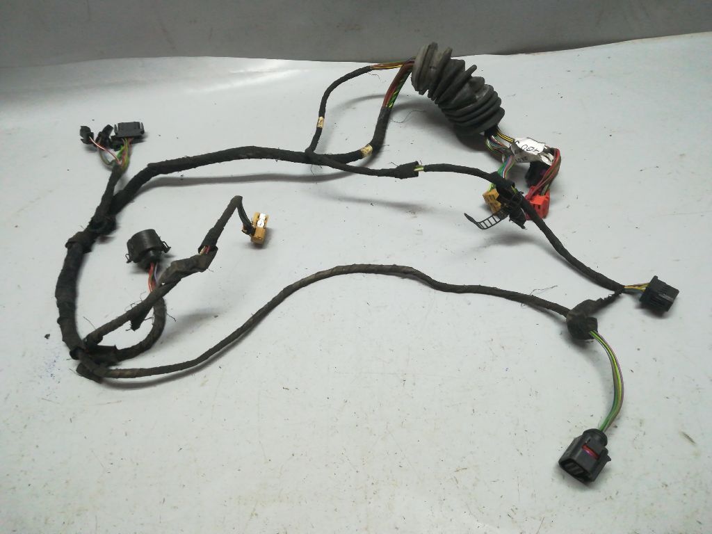 Проводка двери к Audi A6 2004