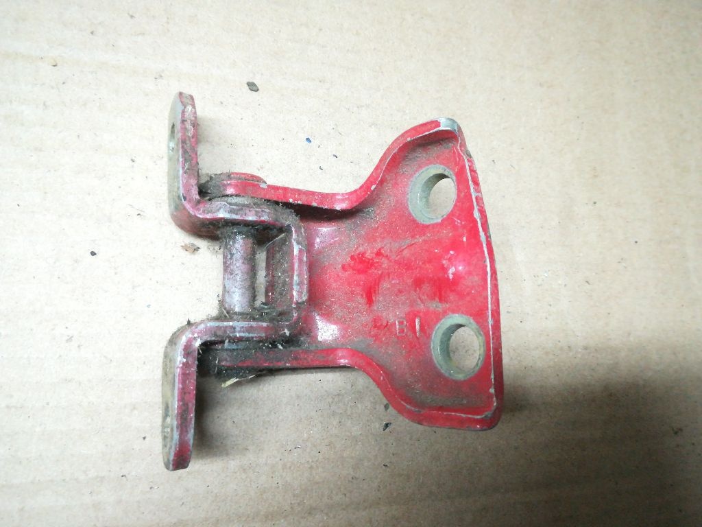 Петля двери к Proton 400 1997