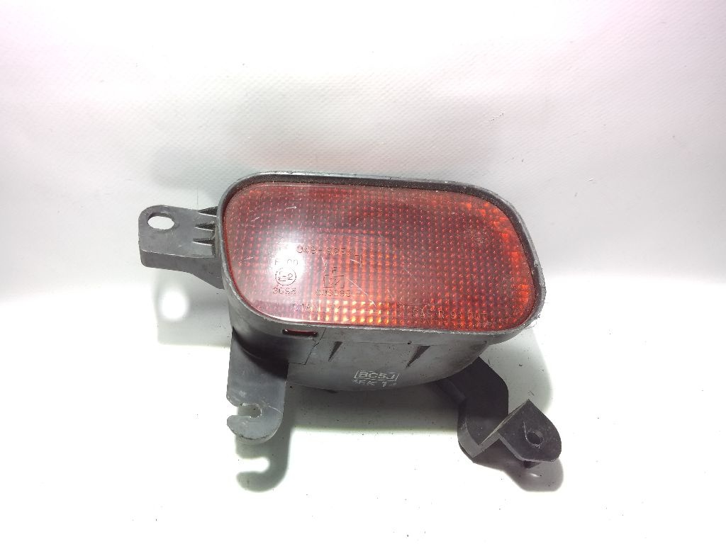 Фонарь противотуманный левый к Mazda 323 1996