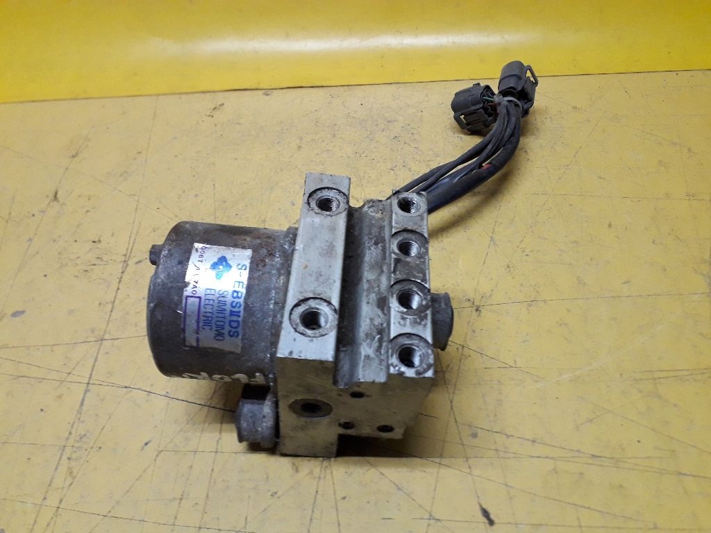Блок ABS к Mazda Xedos 6 1997