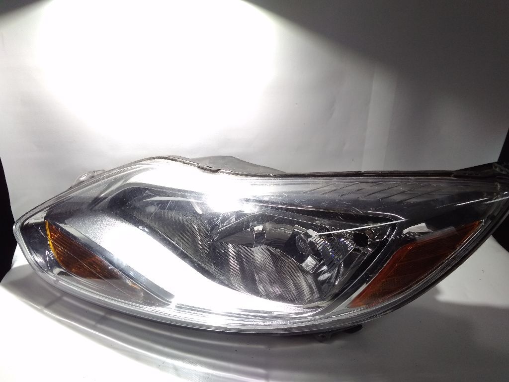 Фара левая к Ford Focus 2014