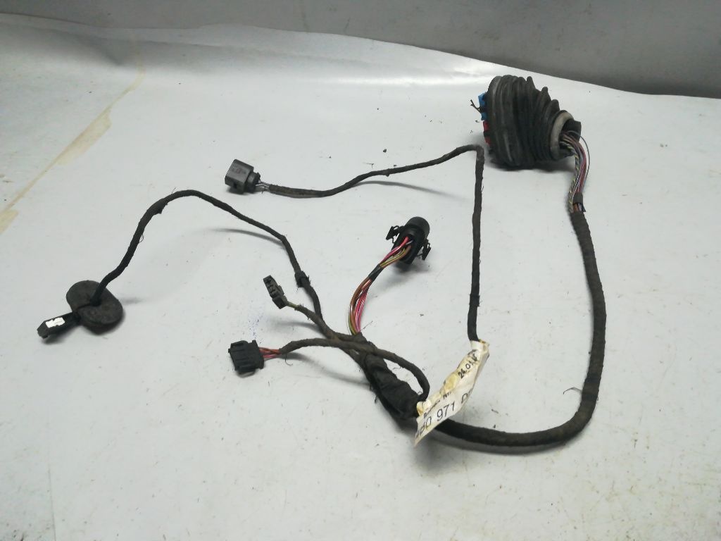 Проводка двери к Audi A6 2004