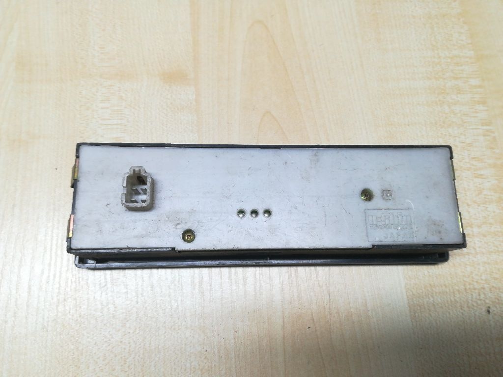 Часы к Mazda MX-6 1995