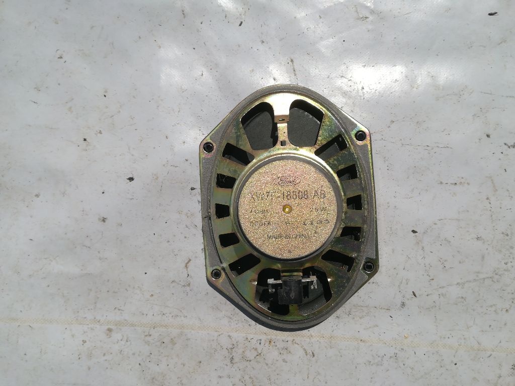 Динамик к Ford Escape 2004