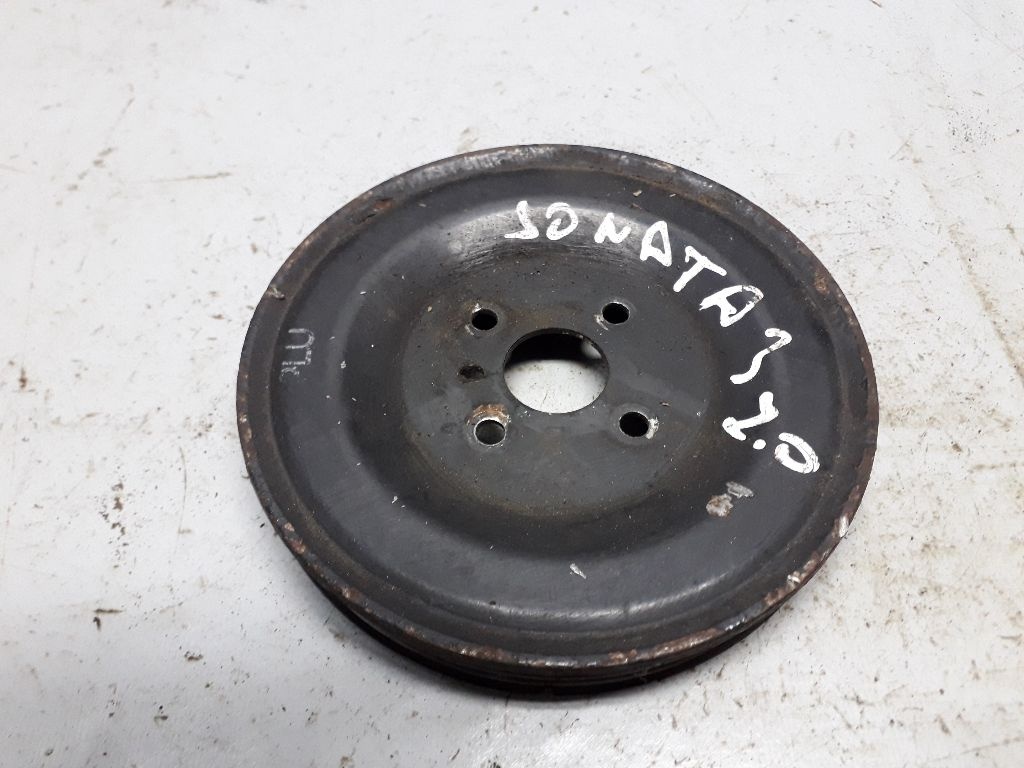 Шкив помпы к Hyundai Sonata 1997