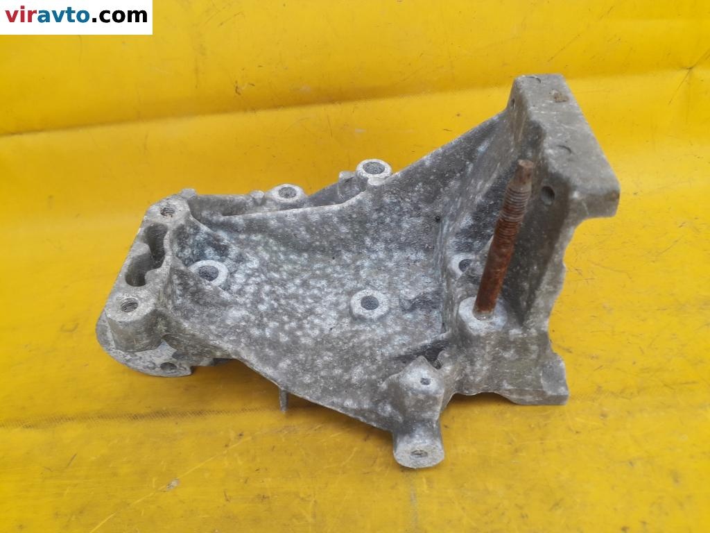 Кронштейн генератора к Ford Focus 2000