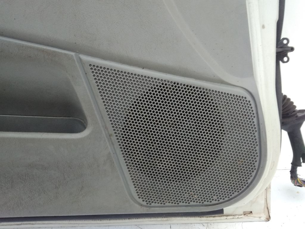 Динамик к Mitsubishi Galant 2002