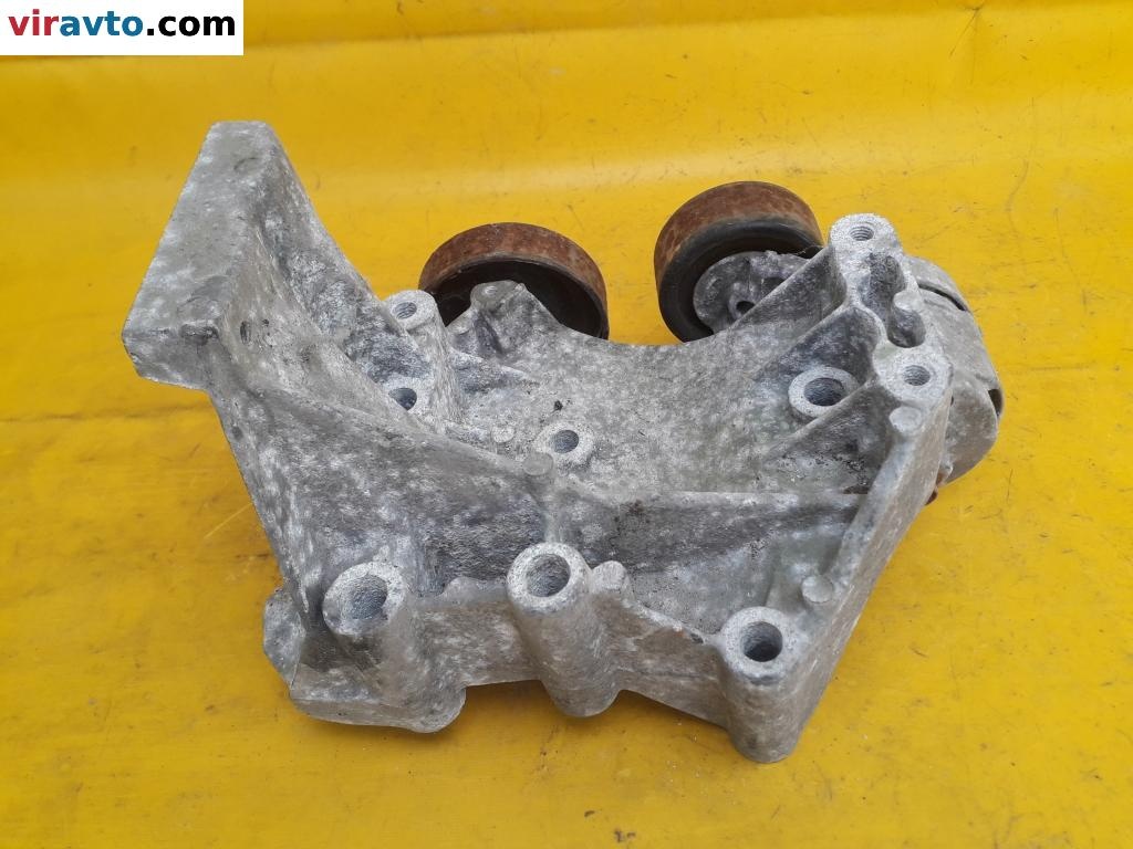 Кронштейн генератора к Ford Focus 2001