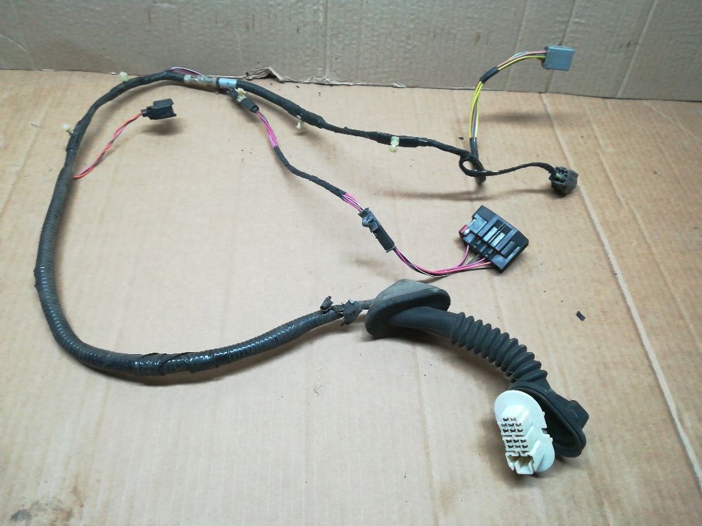 Проводка двери к Ford Escape 2003