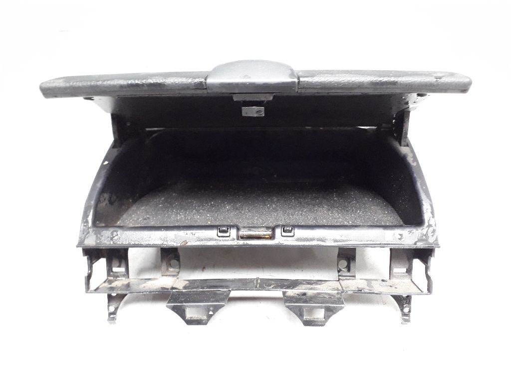 Бардачок к Mazda 6 2004