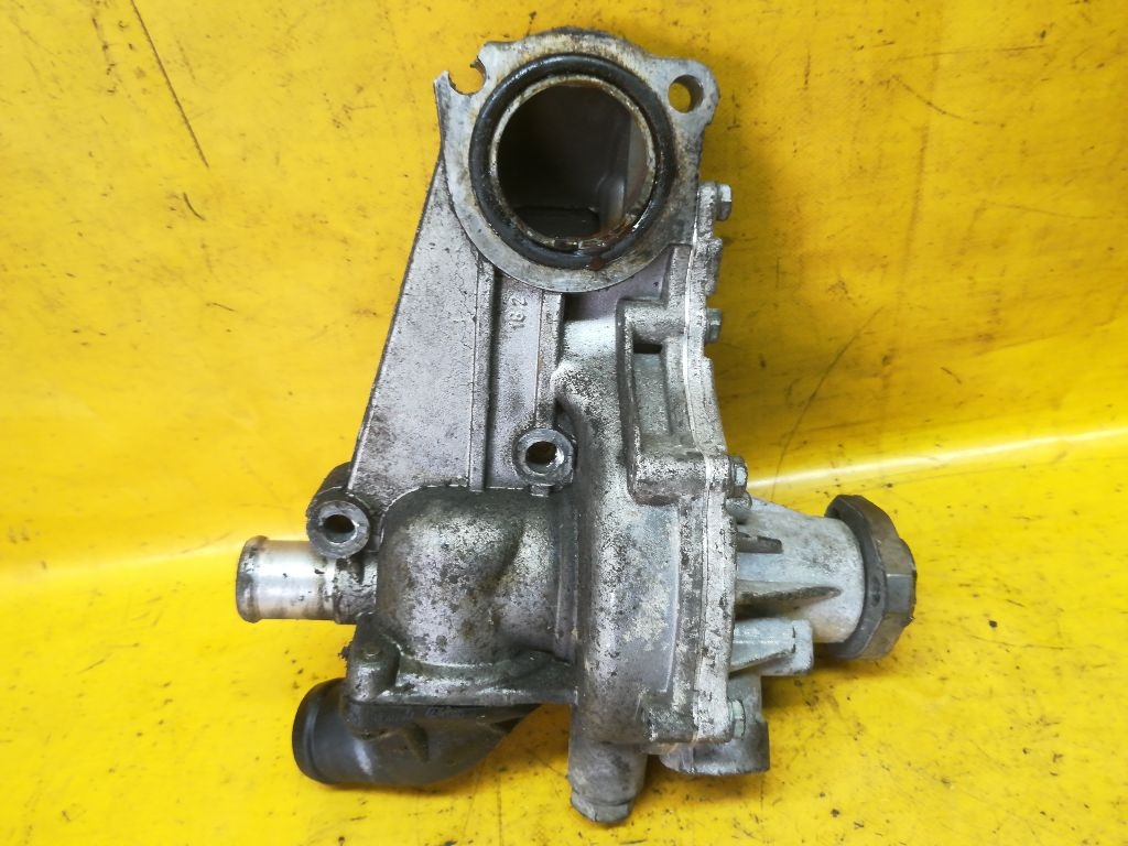 Помпа к Audi A6 2002
